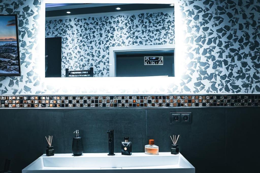 Ferienwohnung Luxus Loft Whirlpool Designer Kueche Bad Herdecke Exterior foto